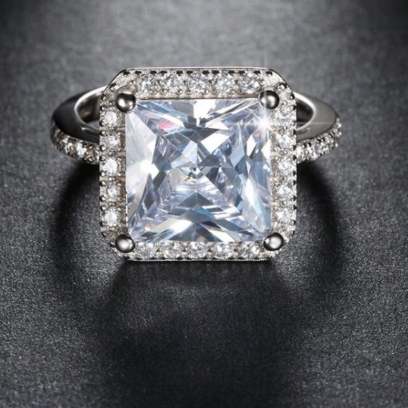 3.5CTW 925 Sterling silver square Cubic Zi… - Picture 3 of 3